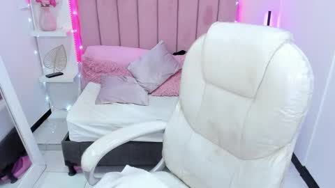  sofii  online show from 2, 10, 2025