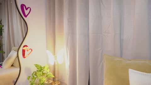 littletammy_ online show from 6, 1, 2026