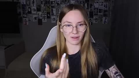 Snapshot of littlevildevil chatting on 14, 6, 2026 Eliana online show from 14, 6, 2026
