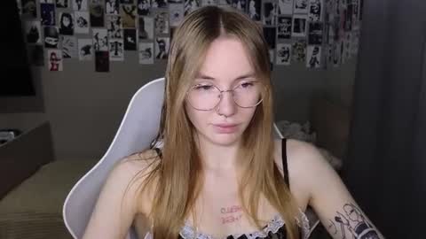 Snapshot of littlevildevil chatting on 18, 7, 2026 Eliana online show from 18, 7, 2026