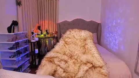 Goddess Ayumi online show from 20, 9, 2025