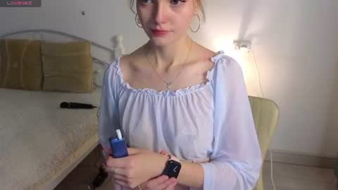 livia_hot online show from 10, 7, 2026