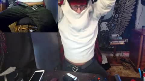 Snapshot of livingpuddle chatting on 3, 3, 2025 livingpuddle online show from 3, 3, 2025