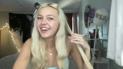 Livvy online show from 12, 7, 2026