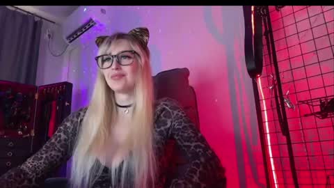Liya Ray online show from 5, 5, 2026