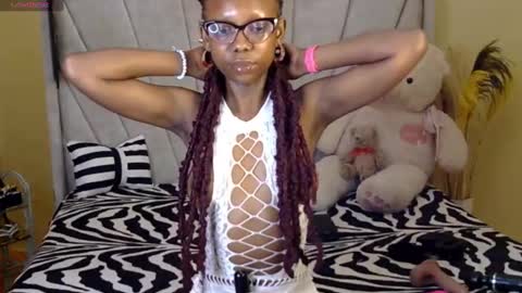 Snapshot of liyahs_lair chatting on 18, 2, 2025 liyah online show from 18, 2, 2025