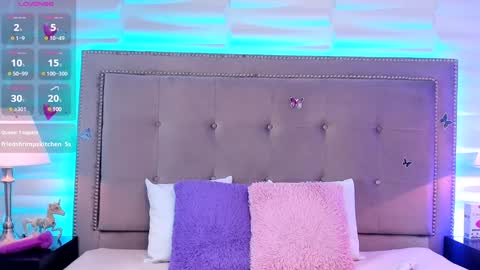    online show from 25, 1, 2025