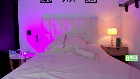 Snapshot of lizamaranth1 chatting on 12, 10, 2025 liz online show from 12, 10, 2025