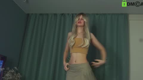 Snapshot of lizbethcoll chatting on 18, 1, 2025 Sunnheart online show from 18, 1, 2025