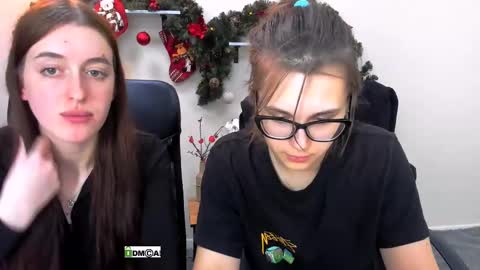 Lizi  online show from 10, 1, 2025