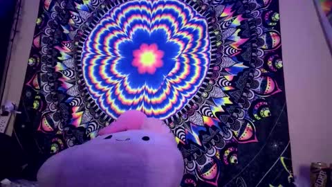 Lizz  online show from 25, 2, 2025