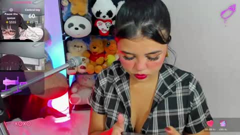 Snapshot of lizz_tender chatting on 2, 7, 2026 Lizz online show from 2, 7, 2026