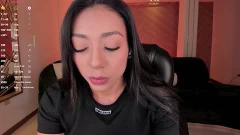 Lizzi  online show from 11, 9, 2025