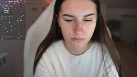 Snapshot of lizzi_fox chatting on 2, 10, 2025 Lizi-Fox online show from 2, 10, 2025