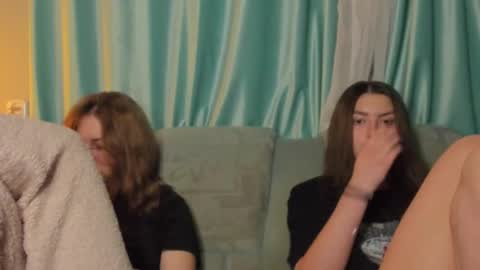 Snapshot of lizzi_muur chatting on 3, 12, 2024 lizzi_muur online show from 3, 12, 2024