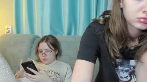 Snapshot of lizzi_muur chatting on 20, 12, 2024 lizzi_muur online show from 20, 12, 2024