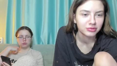 Snapshot of lizzi_muur chatting on 24, 12, 2024 lizzi_muur online show from 24, 12, 2024