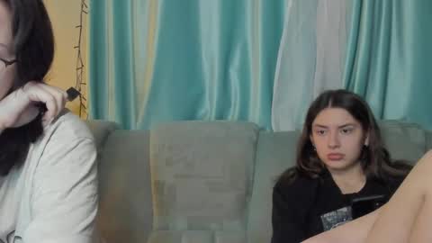 Snapshot of lizzi_muur chatting on 15, 1, 2025 lizzi_muur online show from 15, 1, 2025