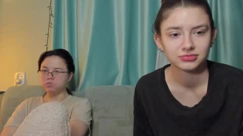 Snapshot of lizzi_muur chatting on 18, 1, 2025 lizzi_muur online show from 18, 1, 2025