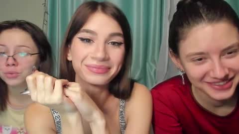 Snapshot of lizzi_muur chatting on 23, 1, 2025 lizzi_muur online show from 23, 1, 2025