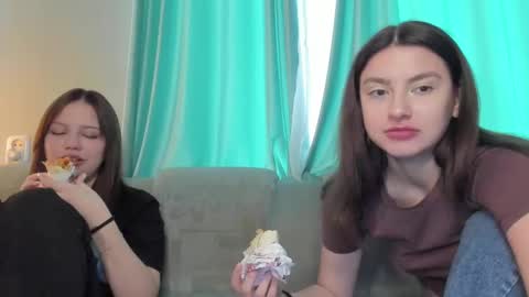 Snapshot of lizzi_muur chatting on 31, 1, 2025 lizzi_muur online show from 31, 1, 2025