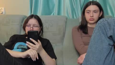 Snapshot of lizzi_muur chatting on 2, 2, 2025 lizzi_muur online show from 2, 2, 2025