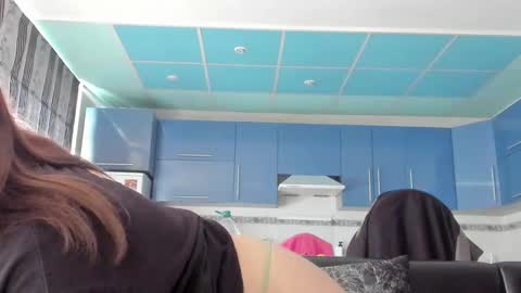 Snapshot of lizzi_muur chatting on 8, 2, 2025 lizzi_muur online show from 8, 2, 2025