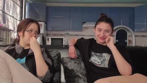 Snapshot of lizzi_muur chatting on 8, 2, 2025 lizzi_muur online show from 8, 2, 2025