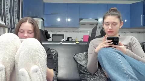 Snapshot of lizzi_muur chatting on 9, 2, 2025 lizzi_muur online show from 9, 2, 2025