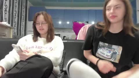 Snapshot of lizzi_muur chatting on 27, 2, 2025 lizzi_muur online show from 27, 2, 2025