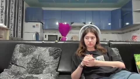 Snapshot of lizzi_muur chatting on 28, 2, 2025 lizzi_muur online show from 28, 2, 2025