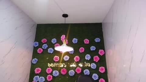 lizzie12_a online show from 20, 2, 2025