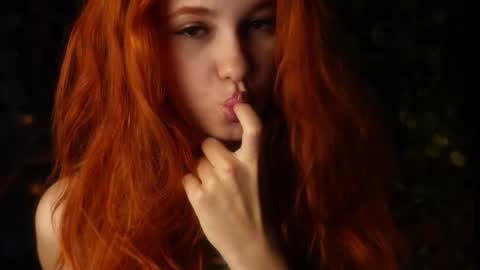 Snapshot of lizzie_gallen chatting on 16, 10, 2025 Elizabeth online show from 16, 10, 2025
