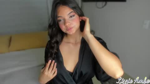 lizzieamber online show from 10, 12, 2024