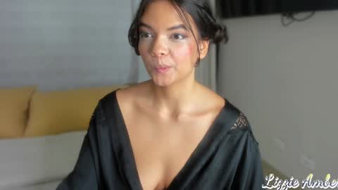 lizzieamber online show from 22, 1, 2025