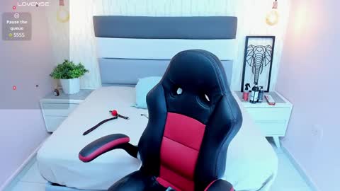        online show from 15, 1, 2025