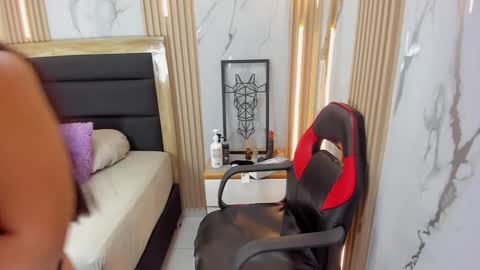        online show from 4, 11, 2025