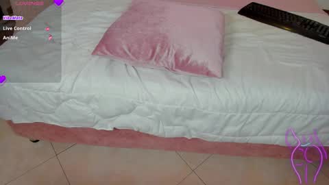 Snapshot of lizzy_joss chatting on 29, 10, 2025 Lizzy Joss online show from 29, 10, 2025