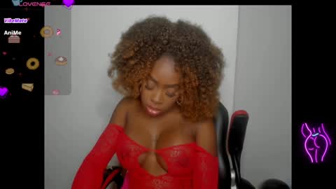 Snapshot of lizzy_joss chatting on 4, 11, 2025 Lizzy Joss online show from 4, 11, 2025