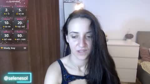Lizzy Palmer online show from 22, 10, 2025