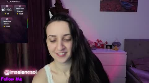 Lizzy Palmer online show from 5, 3, 2026