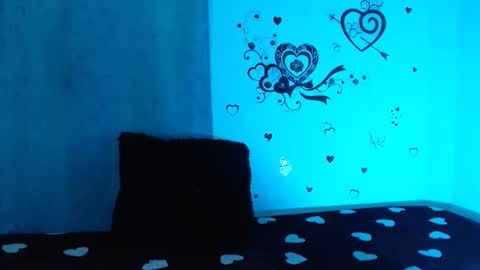 Elizabeth but call me Lizz  online show from 13, 2, 2025