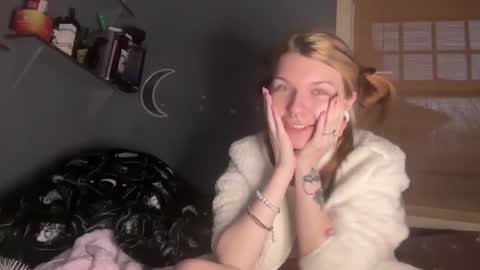 lizzybunny online show from 17, 1, 2025