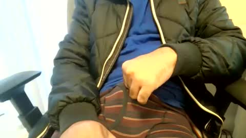 Snapshot of llllking chatting on 6, 4, 2026 newdelhi 82 online show from 6, 4, 2026