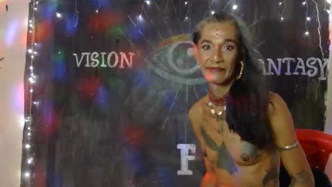 LA LOBA online show from 10, 1, 2025