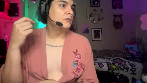 Snapshot of lobotomyprincess chatting on 3, 4, 2026 LobotomyPrincess online show from 3, 4, 2026