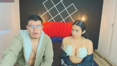 Snapshot of logan_chloe chatting on 22, 11, 2025 Logan and Chloe online show from 22, 11, 2025