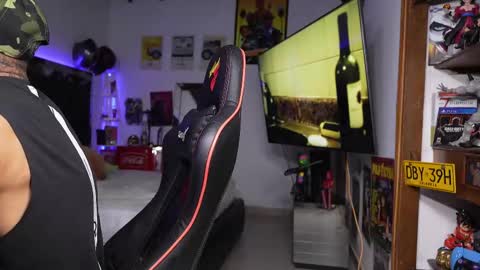 logan_hugh8 online show from 16, 3, 2026