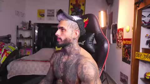 logan_hugh8 online show from 11, 7, 2026