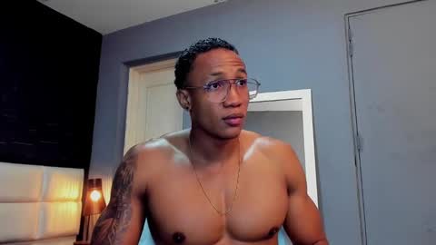 logan_varela online show from 3, 1, 2025